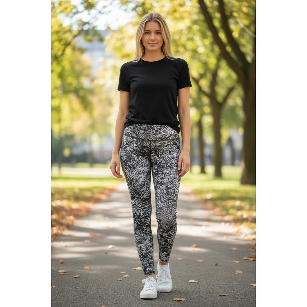 Lululemon‎ Athletica Monochrome Patterned Leggings